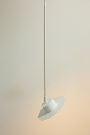 CHARLIE S biały 150cm ruchomy klosz 41289